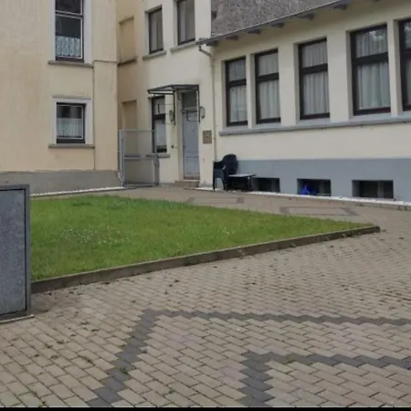 Zoe 120 M2 Apartment Solingen